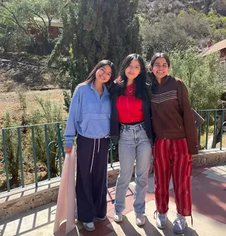 Alumnas del Colegio Horizontes en una actividad de compromiso social